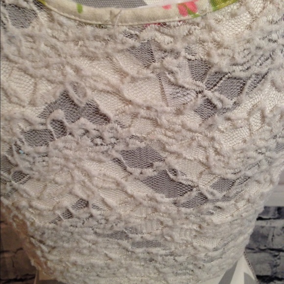 Cute Floral Crop Top size M - Picture 6 of 8